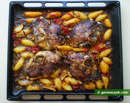 The Recipe For The Baked Lamb S Head With Potatoes Italian Food Recipes Genius Cook Healthy Nutrition Tasty Food Simple Recipes