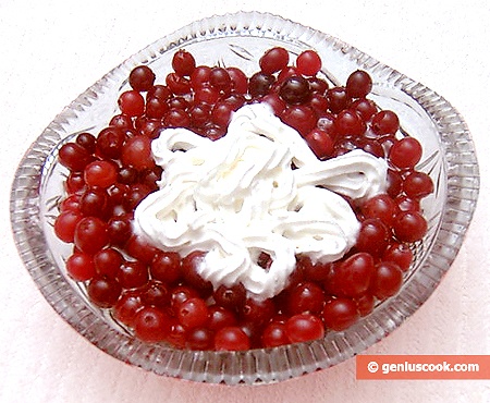 Ready Cranberry Dessert with Honey