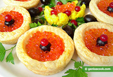 Bowl Cookies Stuffed with Red Caviar