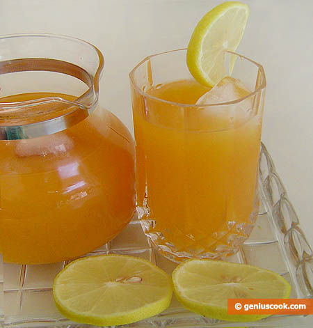 Cocktail with Apricot and Lemon Juice