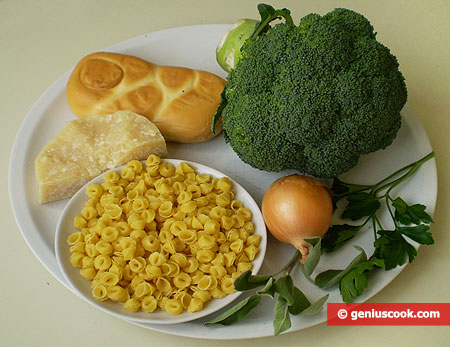 Ingredients for Baked Broccoli Pudding with Pasta and Cheese