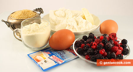 Ingredients for Cottage Cheese Pudding with Berry Dressing
