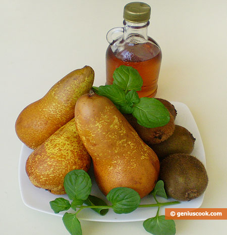 Ingredients for Salad with Pears, Kiwi and Maple Syrup