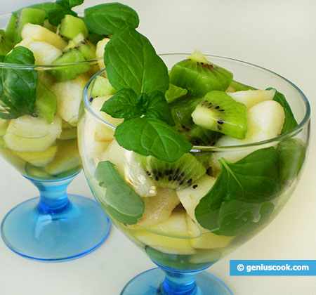 Salad with Pears, Kiwi and Maple Syrup