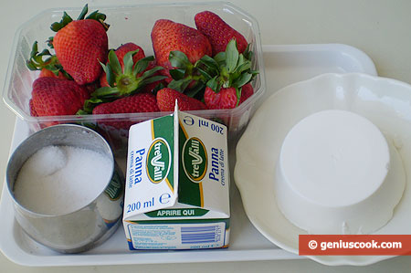 Ingredients for Butter Cream with Strawberry