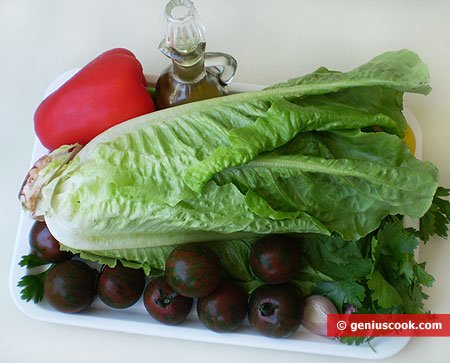 Ingredients for Salad with Black Tomatoes