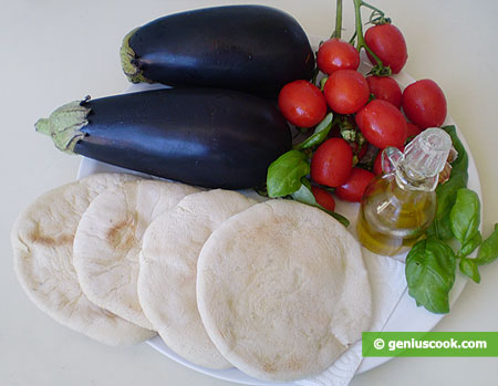 Ingredients for Pitta with Eggplants and Tomatoes