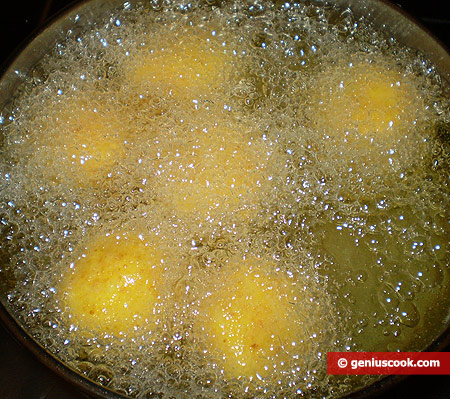 Fry in a large amount of oil