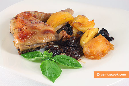 Chicken with Dried Plums and Potato