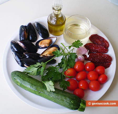 Ingredients for Sauce with Mussels