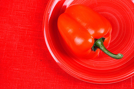 Red Kitchenware Helps Drop Weight