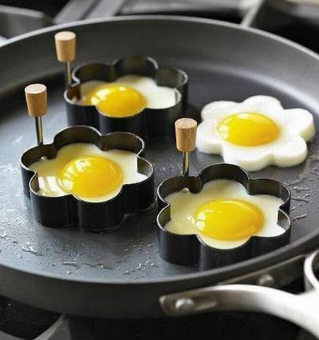 molds for a nice fried eggs