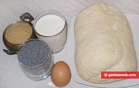 Ingredients for Puff Buns with Poppy