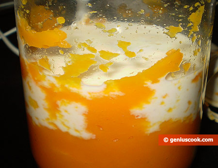 Add carrot puree and mix up