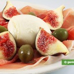 Appetizer with Mozzarella, Ham and Fig