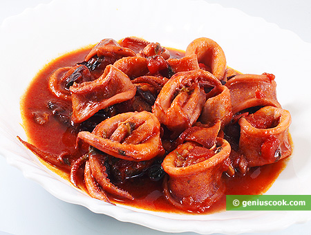 Squid Stewed in Tomato Sauce