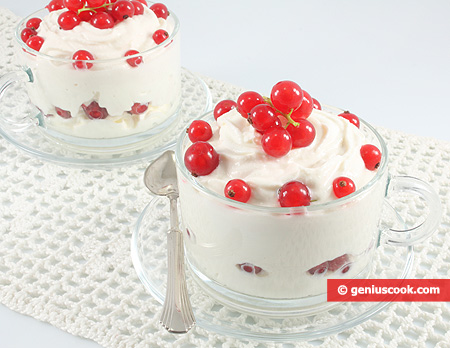 Yoghurt with Ricotta and Currant