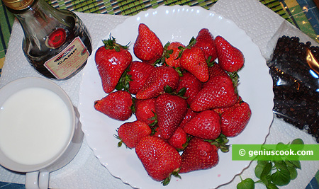 Ingredients for Strawberry Soup