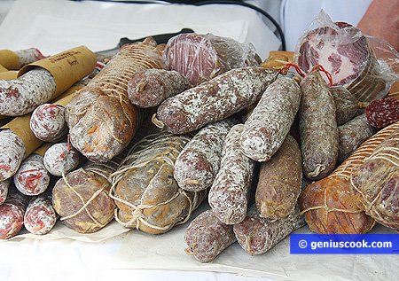 Different dried sausages, Salame