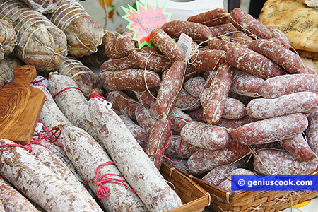 Different dried sausages