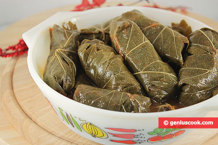 Stuffed Vine Leaves (dolma) with Brown Rice