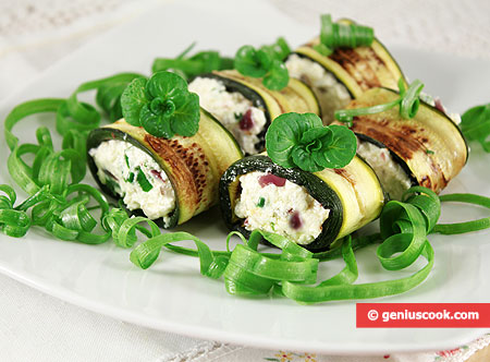 Zucchini rolls with Cheese and Anchovies