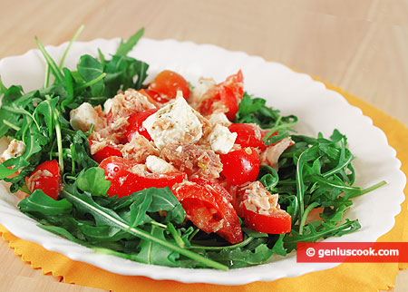 Tuna Salad with Goat Cheese and Arugula