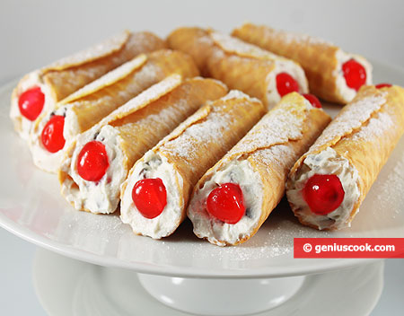 Sicilian Little Tubes with Cream