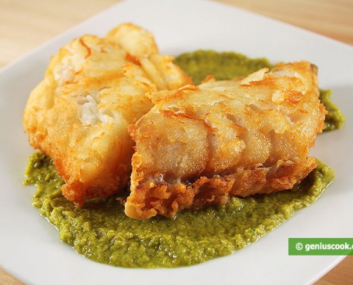 Fried cod with green sauce